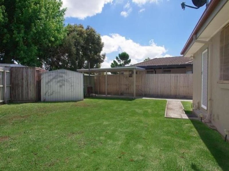 Photo - 32 Pembroke Street, Corio VIC 3214 - Image 6