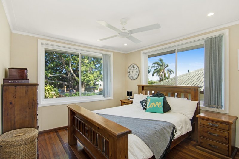 Photo - 32 Percy Street, Redcliffe QLD 4020 - Image 7