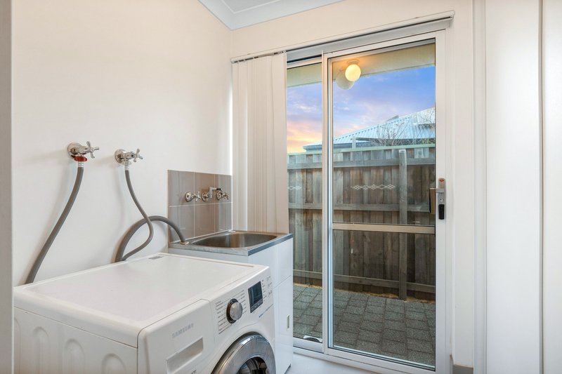 Photo - 32 Peridot Pass, Wellard WA 6170 - Image 17