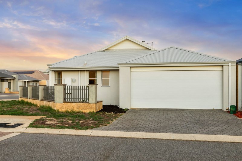 Photo - 32 Peridot Pass, Wellard WA 6170 - Image 23