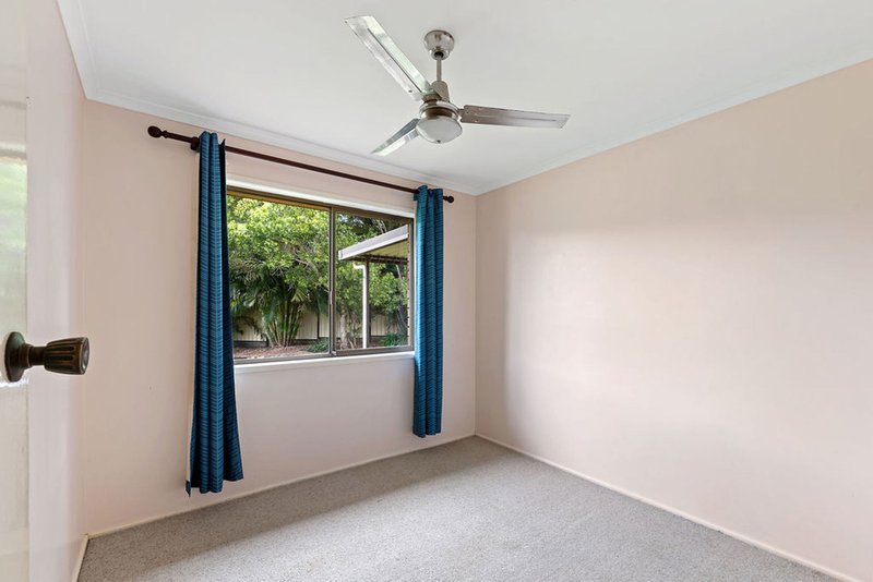 Photo - 32 Peters Road, Glass House Mountains QLD 4518 - Image 4