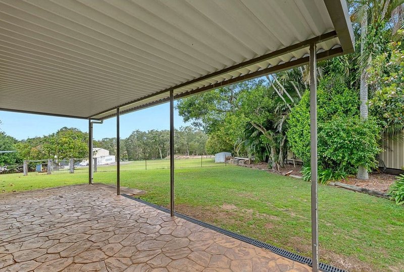 Photo - 32 Peters Road, Glass House Mountains QLD 4518 - Image 10