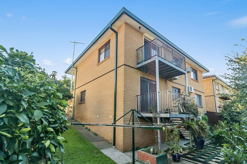 Photo - 32 Phoenix Crescent, Casula NSW 2170 - Image 9