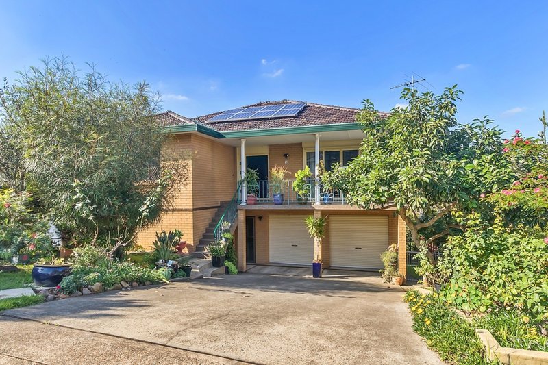 Photo - 32 Phoenix Crescent, Casula NSW 2170 - Image 12