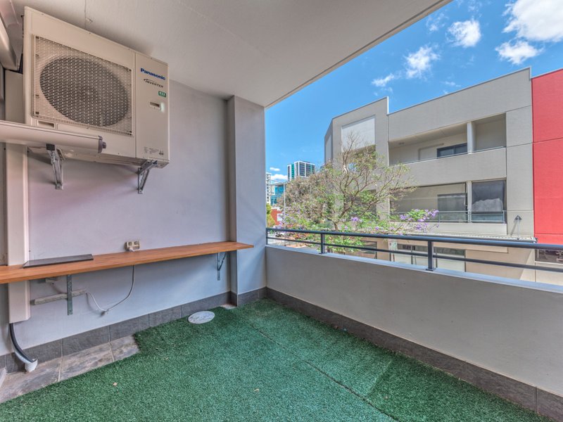 Photo - 3/2 Pisconeri Street, Perth WA 6000 - Image 8