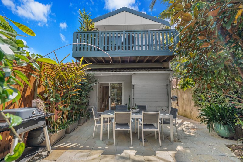 Photo - 32 Plowman Street, North Bondi NSW 2026 - Image 2