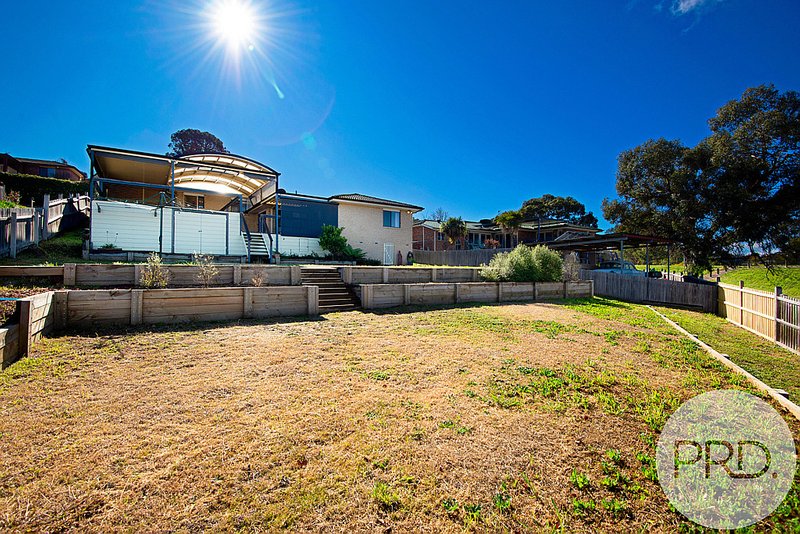 Photo - 32 Pomeroy Street, Dunlop ACT 2615 - Image 14