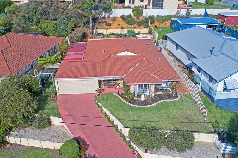 32 Premier Circle, Spencer Park WA 6330