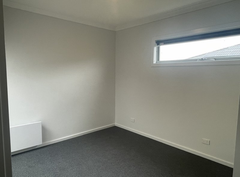 Photo - 32 Quarter Way, Donnybrook VIC 3064 - Image 10