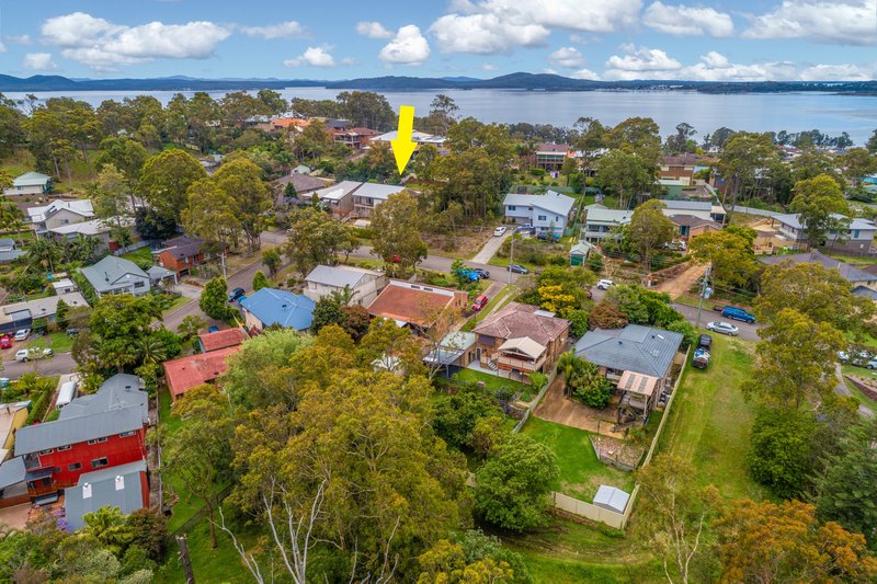 Photo - 32 Raiss Close, Lemon Tree Passage NSW 2319 - Image 2