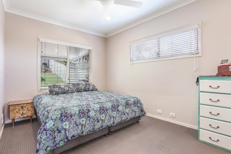 Photo - 32 Raiss Close, Lemon Tree Passage NSW 2319 - Image 6