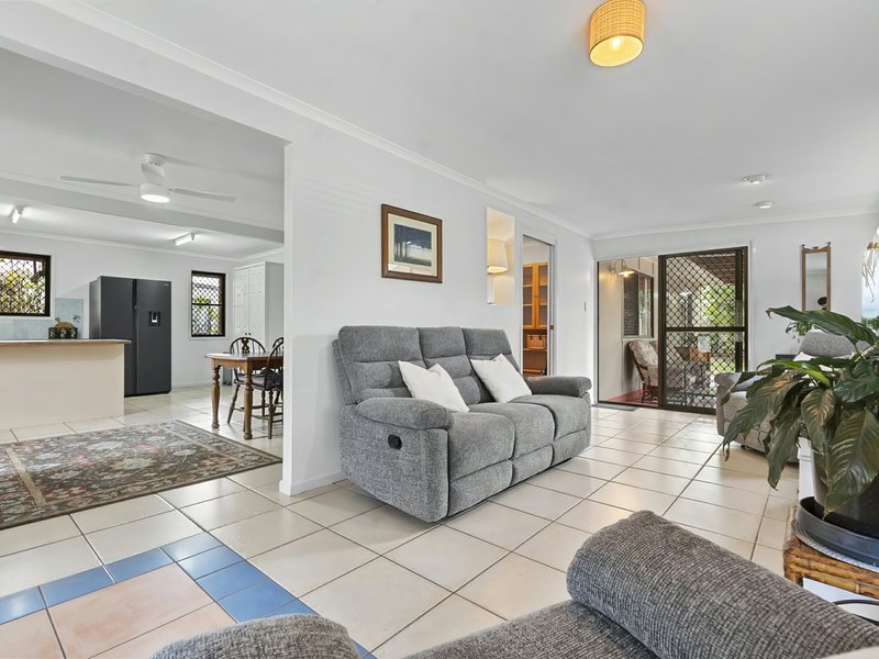 Photo - 32 Ranald Avenue, Ningi QLD 4511 - Image 12