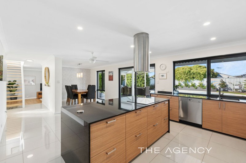 Photo - 32 Ranford Way, Hillarys WA 6025 - Image 6