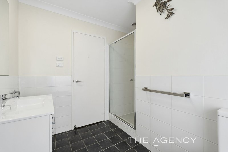 Photo - 32 Ranford Way, Hillarys WA 6025 - Image 24