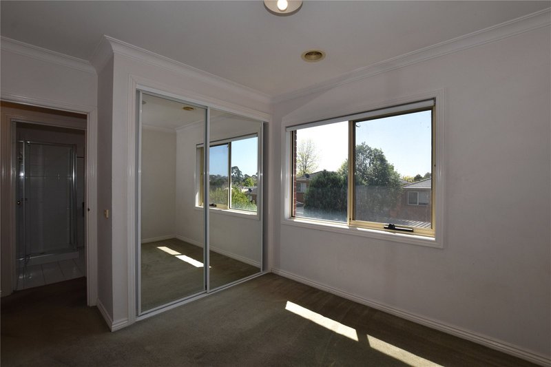 Photo - 32 Ray Drive, Balwyn North VIC 3104 - Image 8