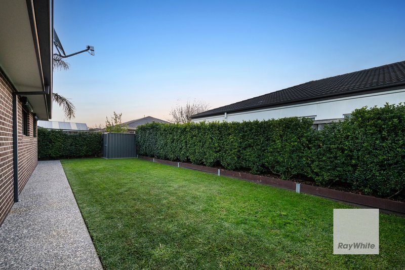 Photo - 32 Redcliffe Terrace, Taylors Hill VIC 3037 - Image 23