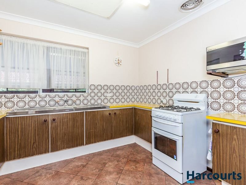 Photo - 32 Rees Drive, Quinns Rocks WA 6030 - Image 4