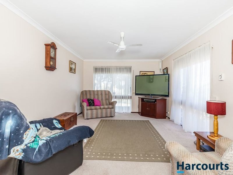 Photo - 32 Rees Drive, Quinns Rocks WA 6030 - Image 7