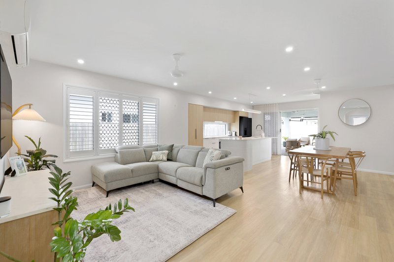 Photo - 32 Regal Circuit, Beaconsfield QLD 4740 - Image 1