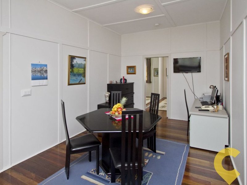 Photo - 32 Regent Street, Caloundra QLD 4551 - Image 7