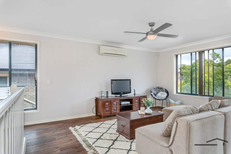 Photo - 32 Ridgemont Avenue, Cameron Park NSW 2285 - Image 6