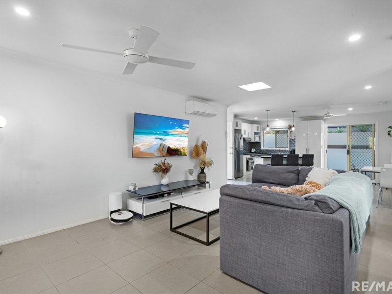 Photo - 32 Rivergum Drive, Nerang QLD 4211 - Image 8