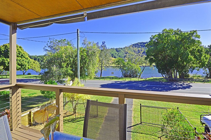 32 Riverside Drive, Tumbulgum NSW 2490