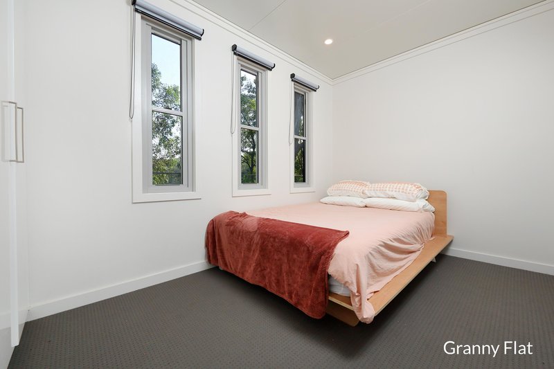 Photo - 32 Robyn Street, Peakhurst Heights NSW 2210 - Image 14