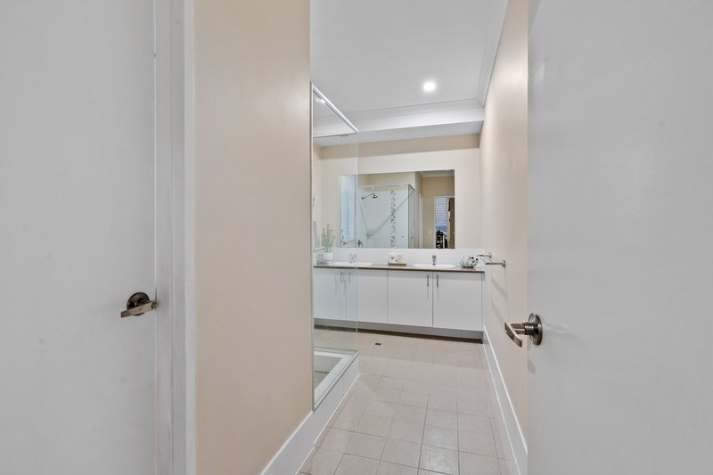 Photo - 32 Roulettes Parade, Clarkson WA 6030 - Image 22