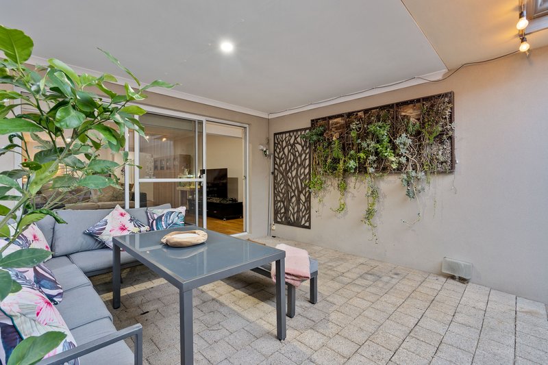 Photo - 32 Roulettes Parade, Clarkson WA 6030 - Image 32