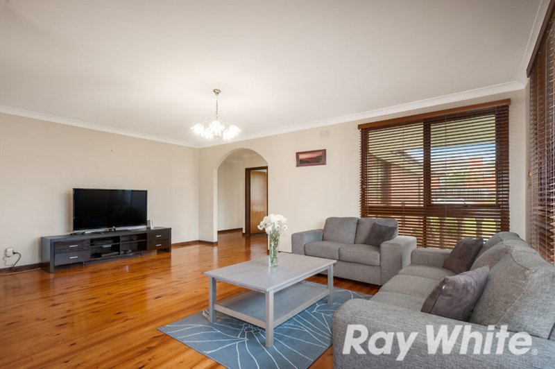 Photo - 32 Royton Street, Burwood East VIC 3151 - Image 3