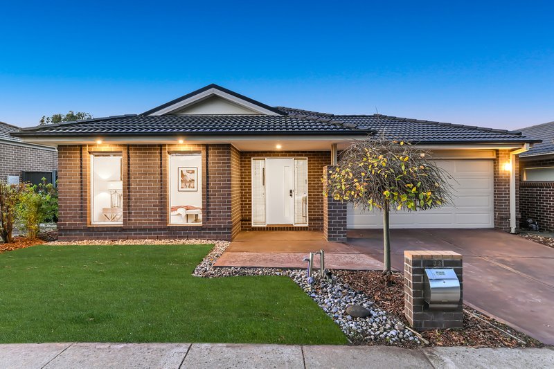 32 Sabel Drive, Cranbourne North VIC 3977