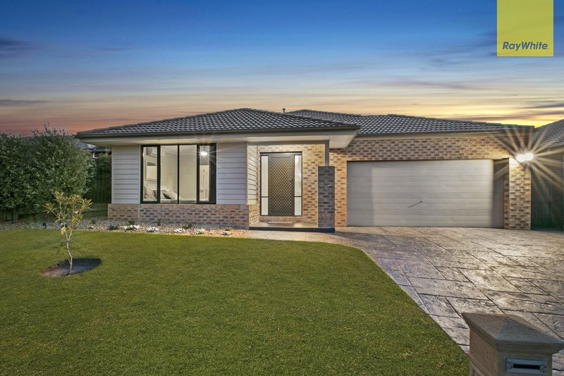 32 Sagan Drive, Cranbourne North VIC 3977