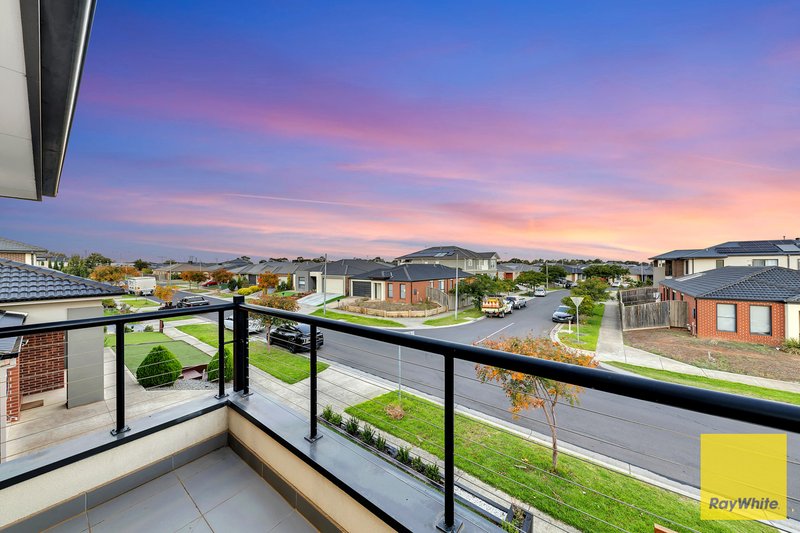 Photo - 32 Samsara Avenue, Truganina VIC 3029 - Image 22