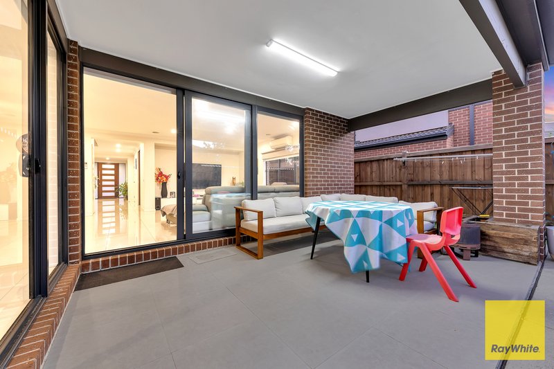 Photo - 32 Samsara Avenue, Truganina VIC 3029 - Image 28