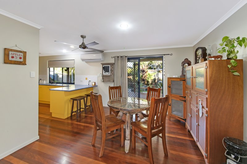 Photo - 32 Samuel Place, Mooloolah Valley QLD 4553 - Image 4