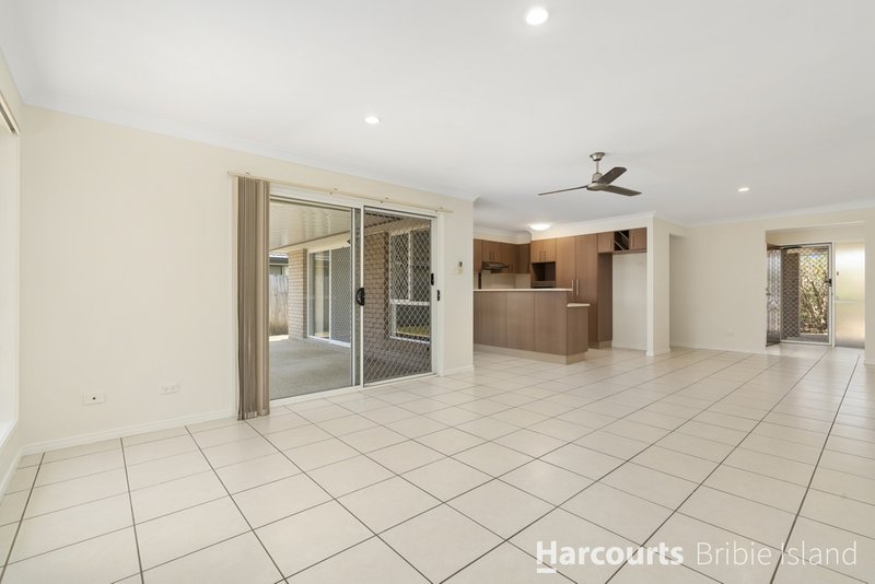 Photo - 32 Sandheath Place, Ningi QLD 4511 - Image 6