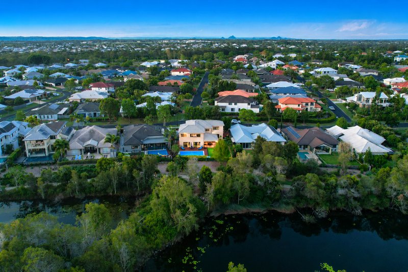Photo - 32 Sandpiper Avenue, North Lakes QLD 4509 - Image 2