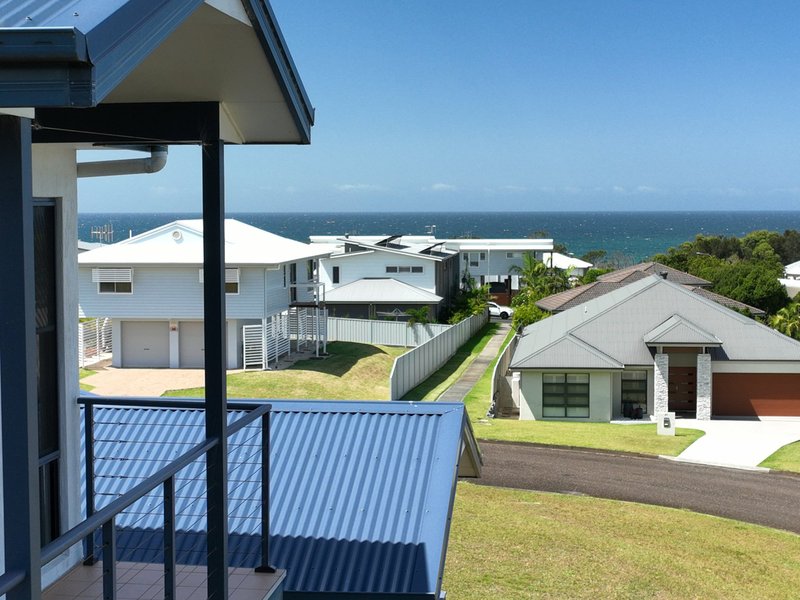 Photo - 32 Sapphire Parade, Diamond Beach NSW 2430 - Image 3