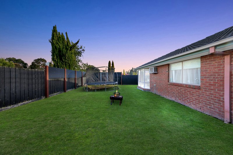 Photo - 32 Scenic Terrace, South Morang VIC 3752 - Image 17