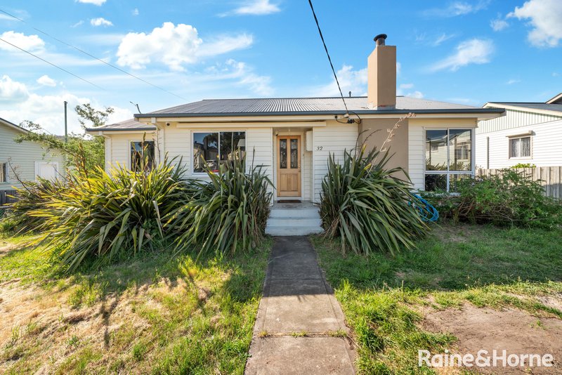 32 Schouten Street, Warrane TAS 7018