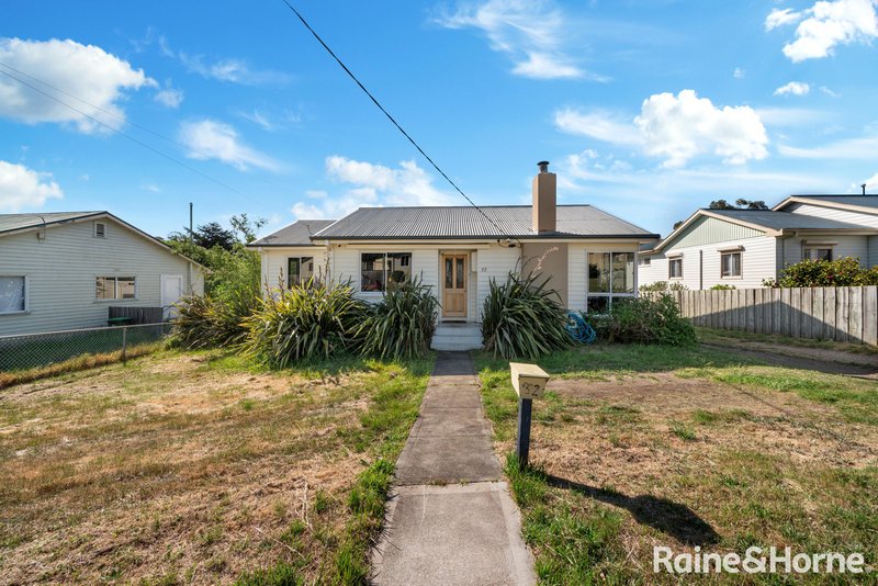 Photo - 32 Schouten Street, Warrane TAS 7018 - Image 2