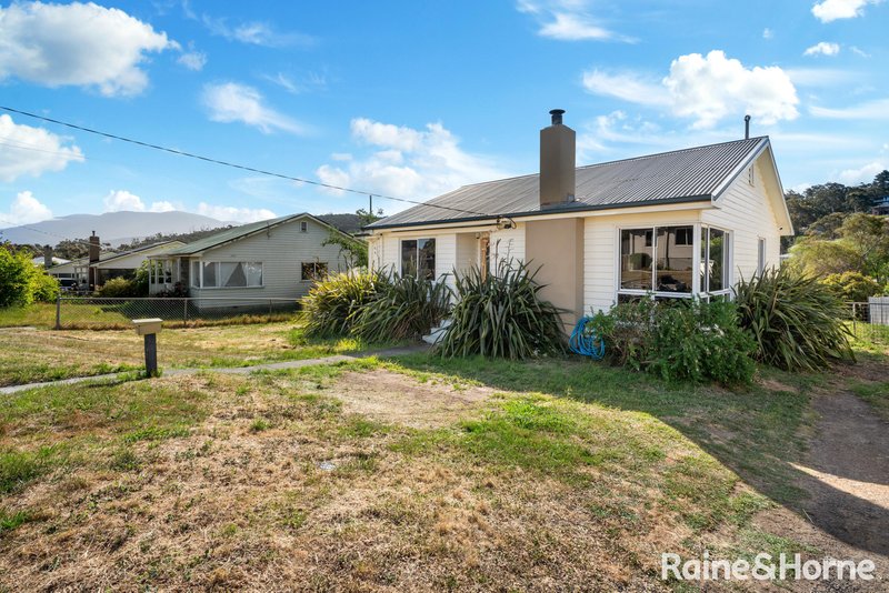 Photo - 32 Schouten Street, Warrane TAS 7018 - Image 3