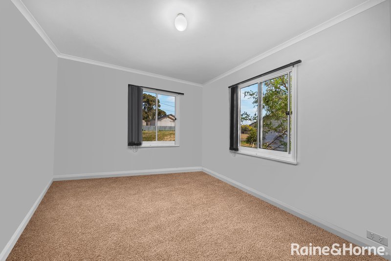 Photo - 32 Schouten Street, Warrane TAS 7018 - Image 11