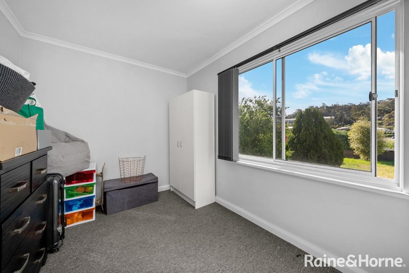 Photo - 32 Schouten Street, Warrane TAS 7018 - Image 12