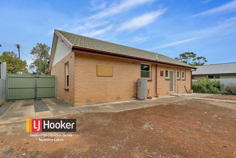 Photo - 32 Seatown Road, Elizabeth Park SA 5113 - Image 9