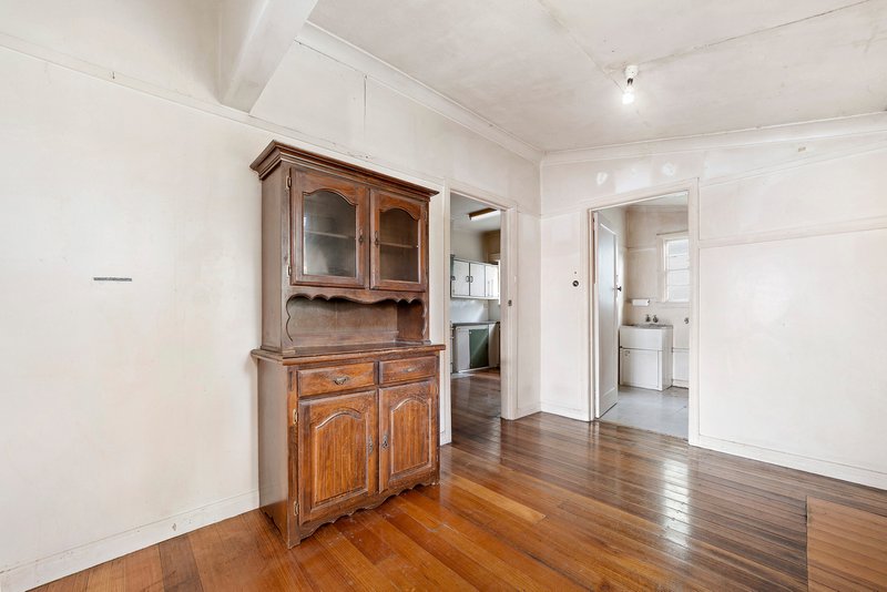 Photo - 32 Second Street, Clayton South VIC 3169 - Image 6
