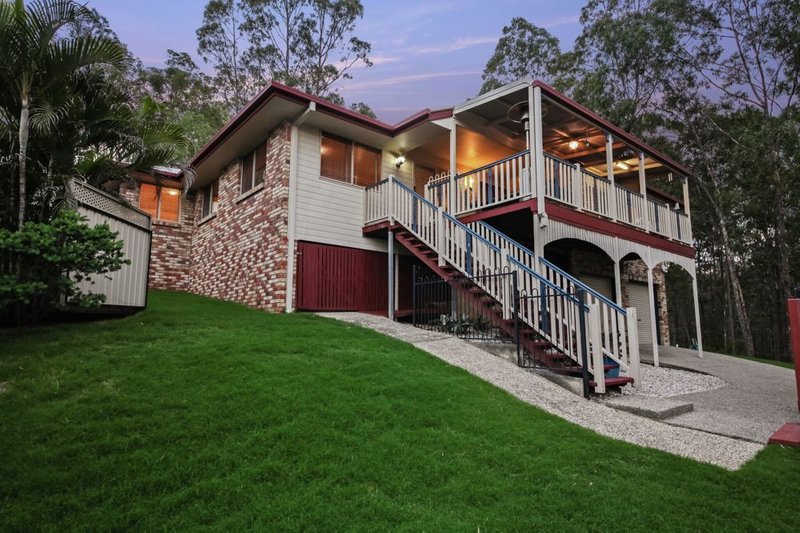 Photo - 32 Selkirk Crescent, Ferny Grove QLD 4055 - Image 5