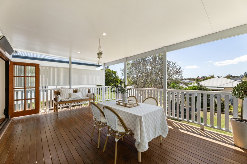 Photo - 32 Shakespeare Street, Coorparoo QLD 4151 - Image 9