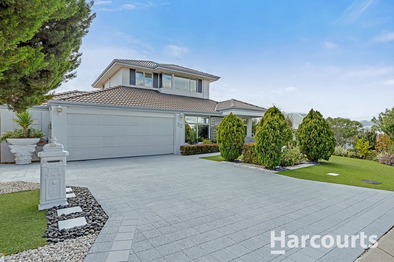 Photo - 32 Shipmaster Avenue, Alkimos WA 6038 - Image 1